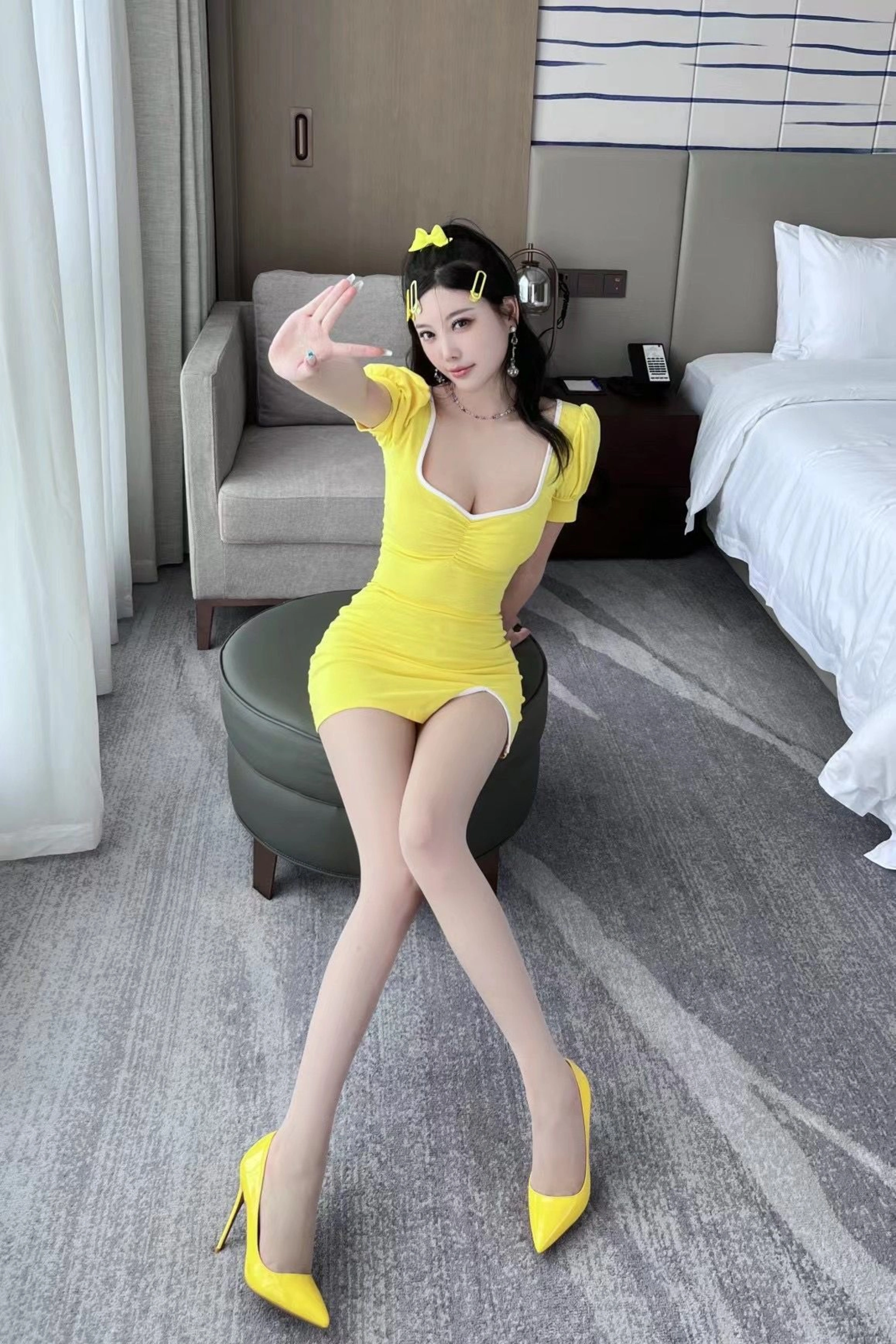 008.杨晨晨 –   黄色配肉丝 2